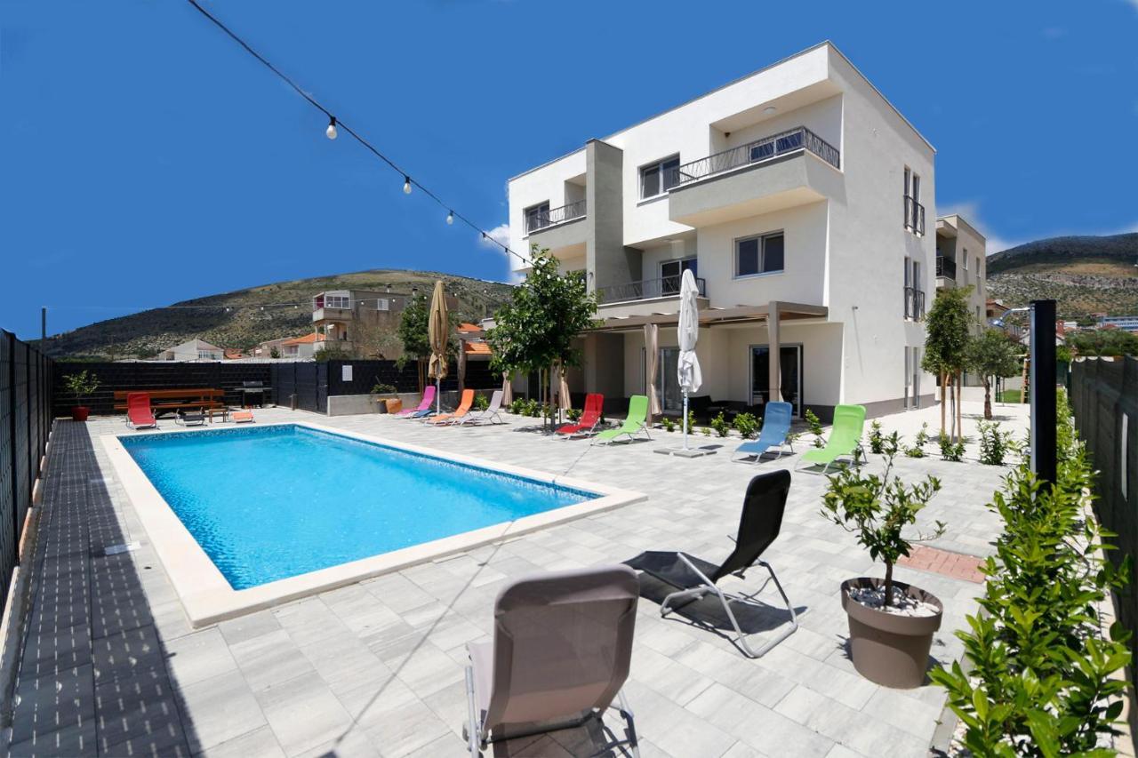 Bulli Croatia Hotel Donji Seget Kültér fotó