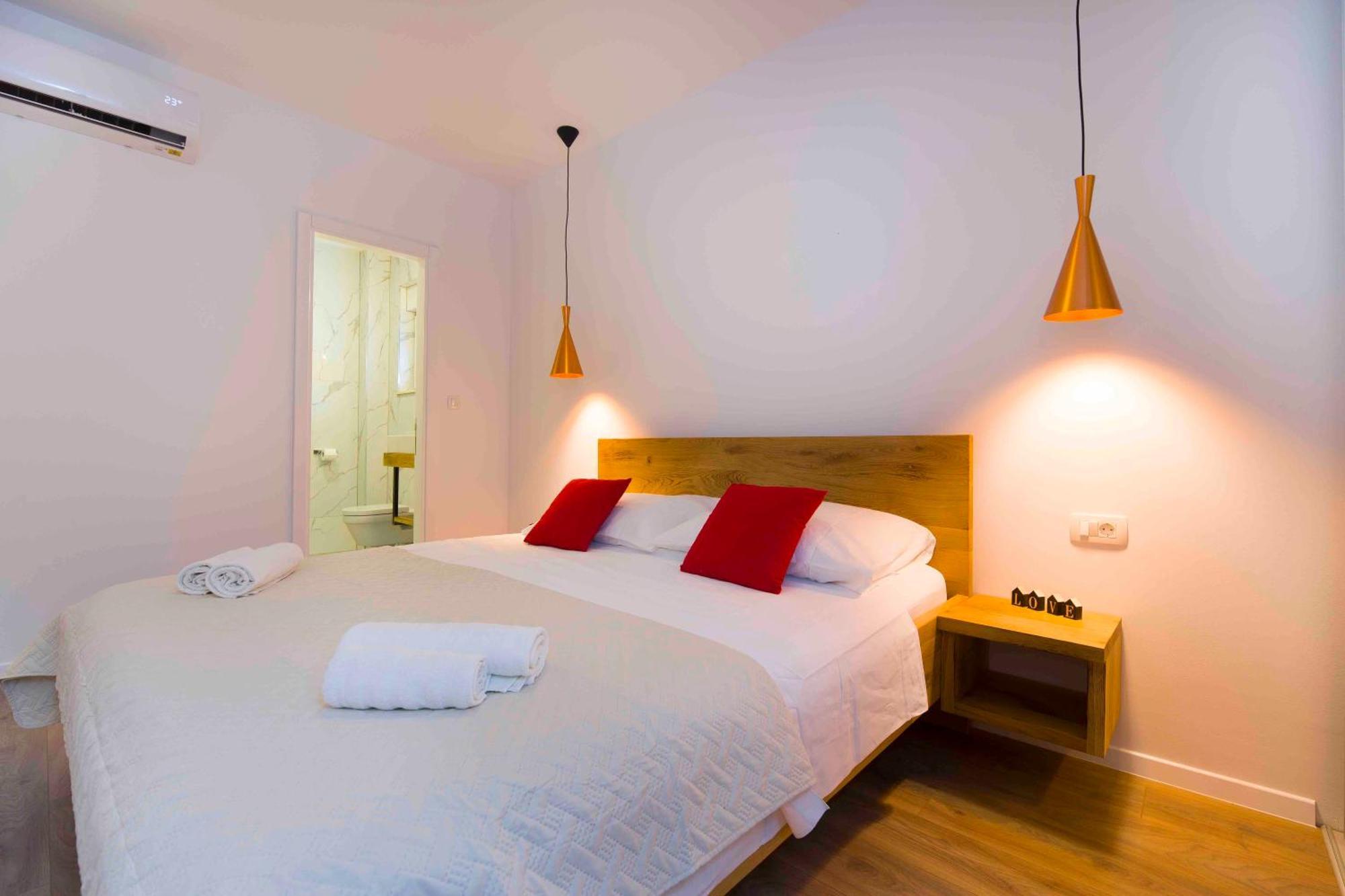 Bulli Croatia Hotel Donji Seget Kültér fotó